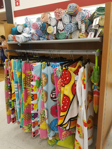 Department Store «T.J. Maxx», reviews and photos, 239 Memorial Ave, West Springfield, MA 01089, USA