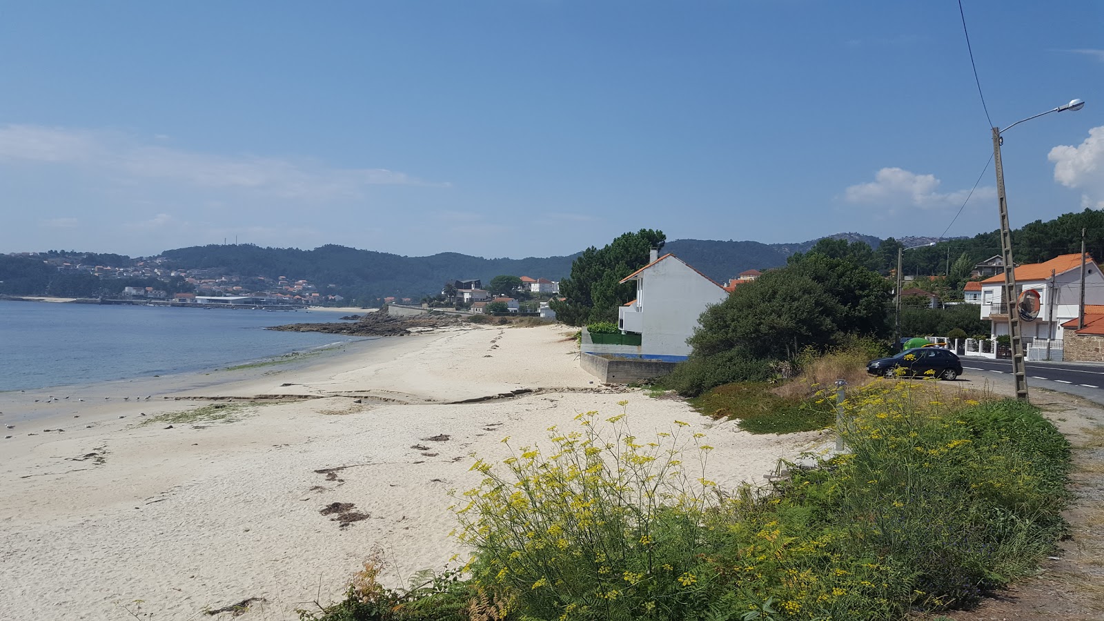 Praia Paramean'in fotoğrafı geniş ile birlikte