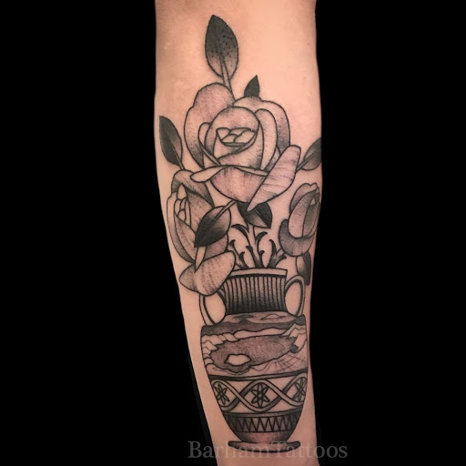 Tattoo Shop «Fable Tattoo Gallery», reviews and photos, 3202 W Cary St, Richmond, VA 23221, USA