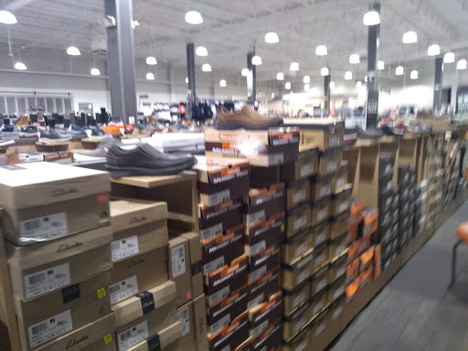 Shoe Store «DSW Designer Shoe Warehouse», reviews and photos, 1 Walden Galleria, Buffalo, NY 14225, USA