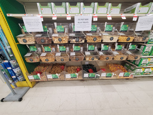 Pet Supply Store «Pet Supplies Plus», reviews and photos, 471 Boston Post Rd, Orange, CT 06477, USA