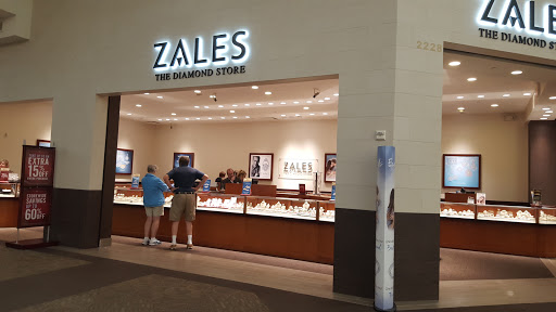 Jewelry Store «Zales - The Diamond Store», reviews and photos, 8251 Flying Cloud Dr, Eden Prairie, MN 55344, USA