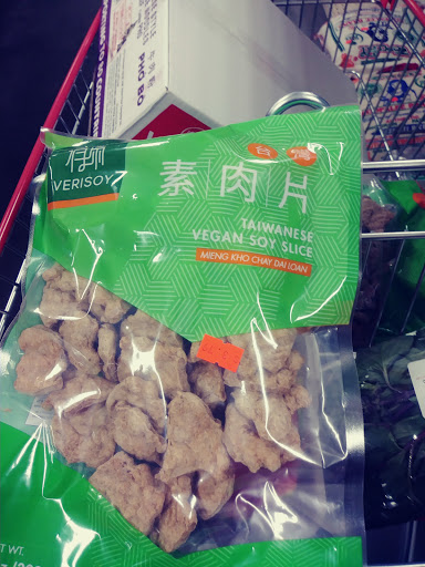 Asian Grocery Store «V-Mart international market», reviews and photos, 176 Narragansett Ave, Providence, RI 02907, USA