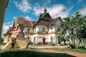 Wat Muang Kang image