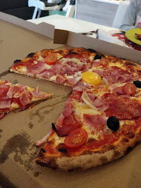 Pepperoni du Pizzas à emporter Villa Régina Restaurant à Ceyrat - n°2