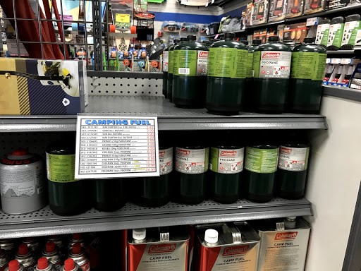 Sporting Goods Store «Big 5 Sporting Goods - Vacaville», reviews and photos, 2030 Harbison Dr, Vacaville, CA 95687, USA