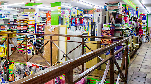 Papelería en Madrid, Bellas Artes, manualidades, mobiliario escolar. ICR Express.