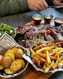 Steak du Restaurant de hamburgers La French Touch à Courbevoie - n°9
