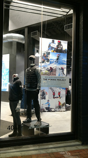 Clothing Store «Eddie Bauer», reviews and photos, 4047 Gramercy St, Columbus, OH 43219, USA
