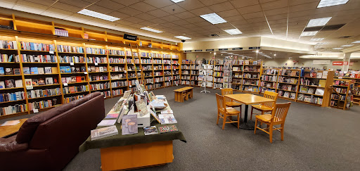 Book Store «Schuler Books & Music», reviews and photos, 2660 28th St SE, Grand Rapids, MI 49512, USA
