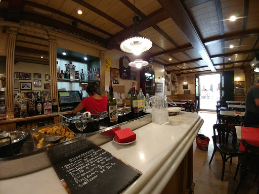 Información y opiniones sobre CasaTino de Cádiz