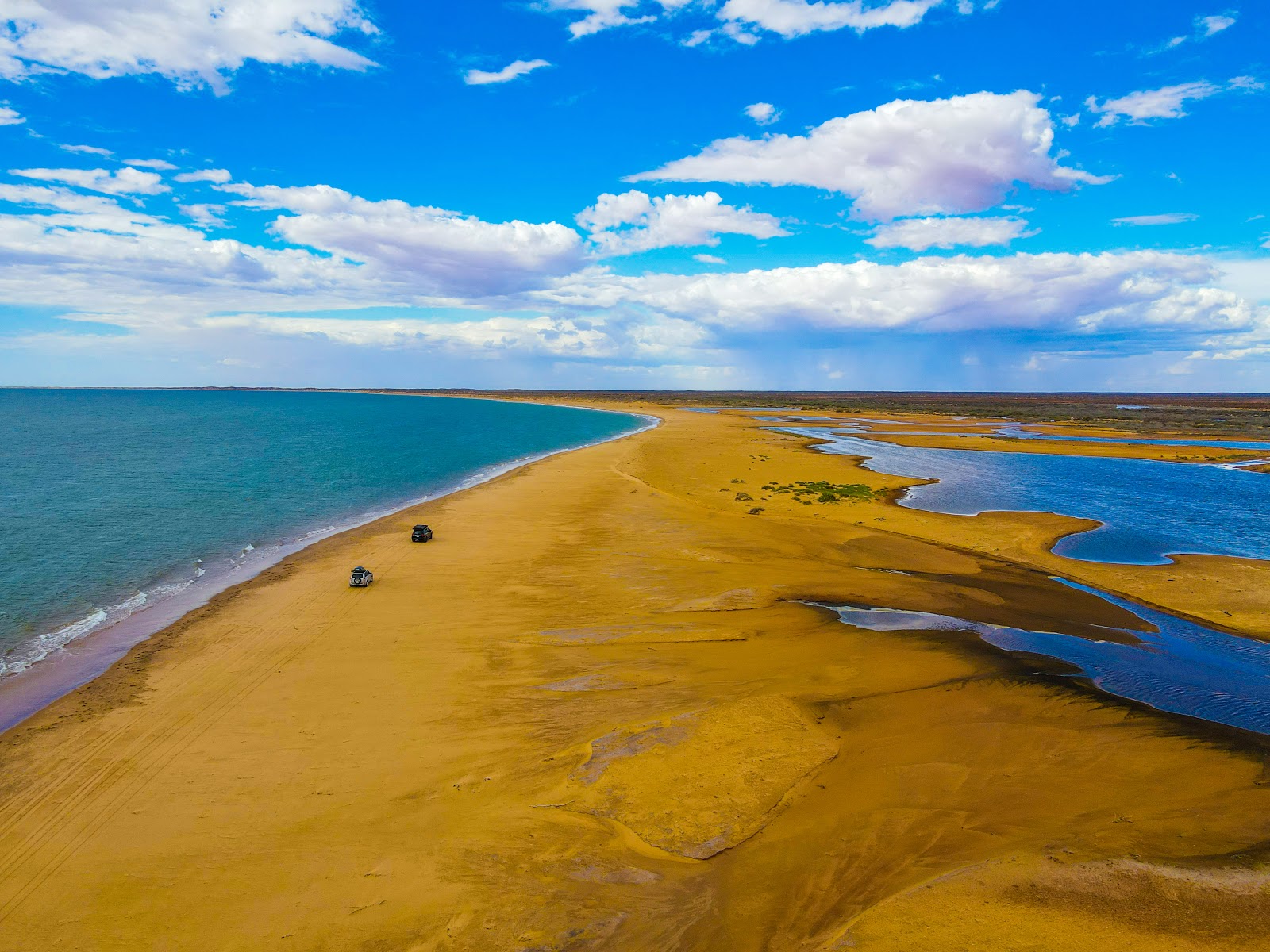 Foto de Miaboolya Beach - bom local amigável para animais de estimação para férias
