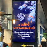 Photo n°4 de l'avis de Caglar.a fait le 02/10/2022 à 18:28 sur le  Frau im Mond - Dachterrasse à Munich