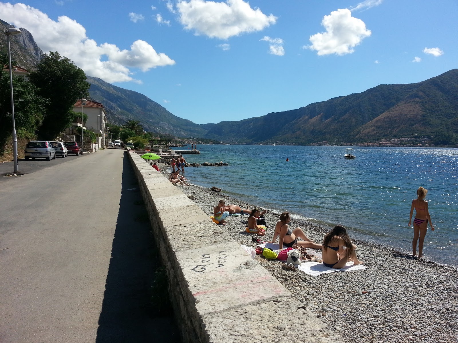 Foto von Pana beach mit viele kleine buchten