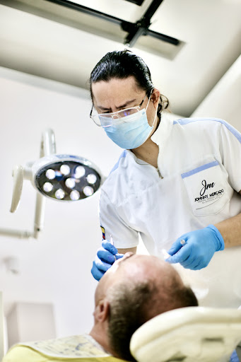 Dr. Johnny Mercado | Odontólogo especialista Cartagena
