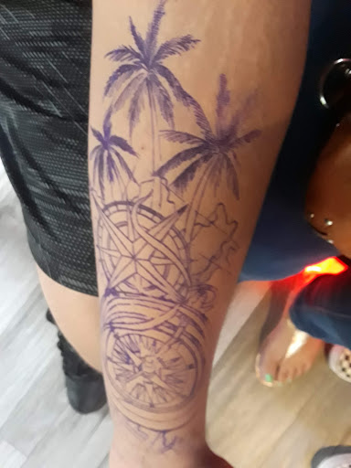 Explore dog groomer tattoo ideas, creative tattoo ideas in Miami, available at INKAHOLIK TATTOOS