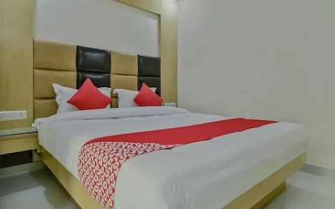 The Arrow Hotel Laxmi Nagar image