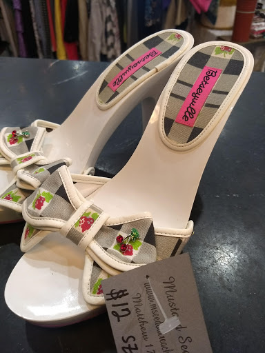 Thrift Store «Mustard Seed thrift store and outreach.», reviews and photos, 124 Molalla Ave, Oregon City, OR 97045, USA