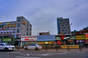 Emart Gwangmyeong image