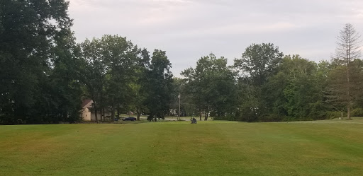 Golf Course «Loyal Oak Golf Course», reviews and photos, 2909 S Cleveland Massillon Rd, Norton, OH 44203, USA