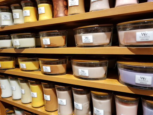 Shopping Mall «Stratford Square Mall», reviews and photos, 152 Stratford Dr, Bloomingdale, IL 60108, USA