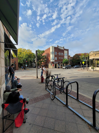 Used Book Store «Squeezebox Books & Music Inc», reviews and photos, 1235 Chicago Ave, Evanston, IL 60202, USA