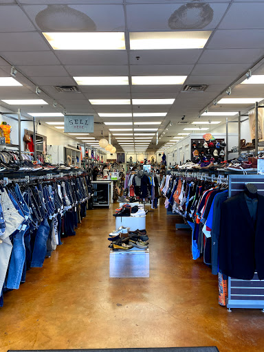 Clothing Store «Uptown Cheapskate», reviews and photos, 929 E Commercial Blvd, Oakland Park, FL 33334, USA