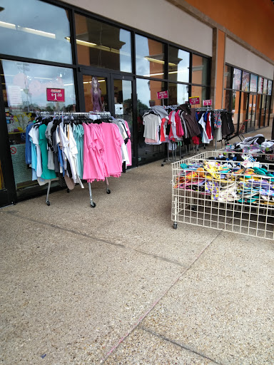 Discount Store «Factory 2-U (Fallas Discount Stores)», reviews and photos, 4200 South Fwy, Fort Worth, TX 76115, USA