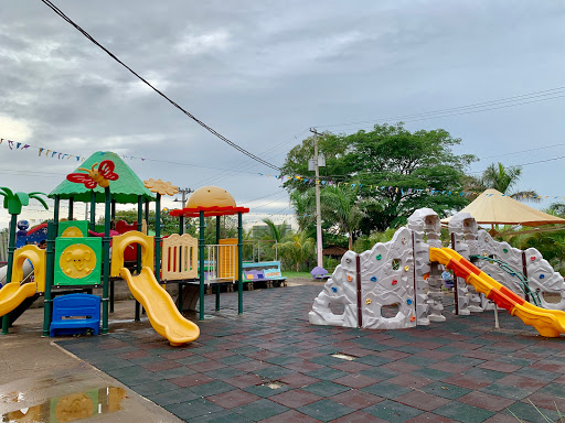 Parques para ir con perros en Managua