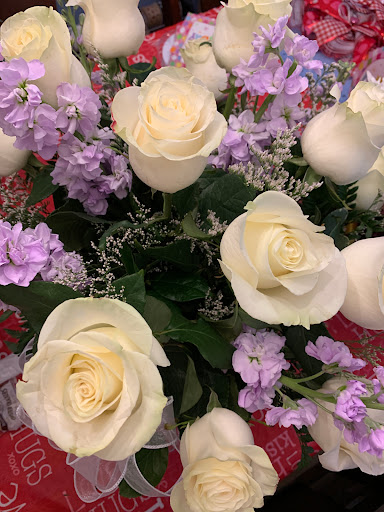 Florist «Eltingville Florist», reviews and photos, 3938 Richmond Ave, Staten Island, NY 10312, USA