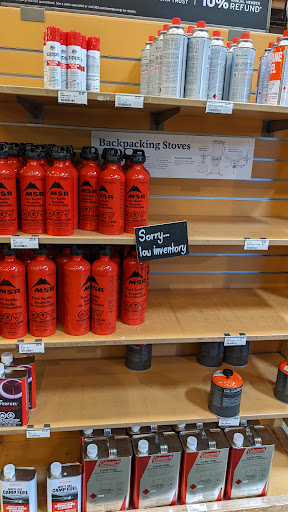 Camping Store «REI», reviews and photos, 7810 N Blackstone Ave, Fresno, CA 93720, USA