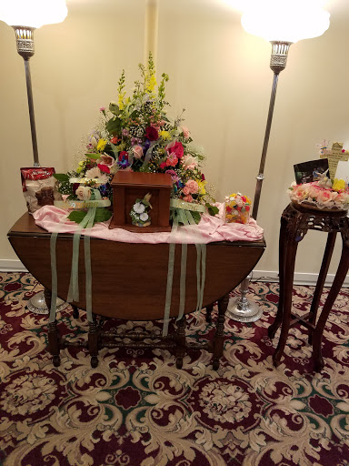 Funeral Home «Eannace Funeral Home Inc», reviews and photos, 932 South St, Utica, NY 13501, USA