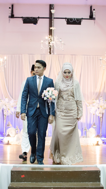Butik Pengantin Shah Alam (Liyana Zainal) Muslimah Wedding Dressmaker (Its Nana Lah)