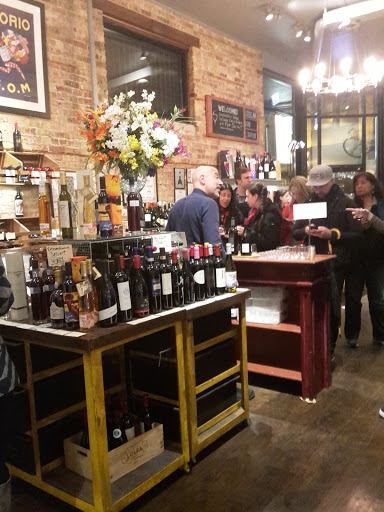 Wine Store «Stellar Wine Company», reviews and photos, 820 W Belmont Ave, Chicago, IL 60657, USA
