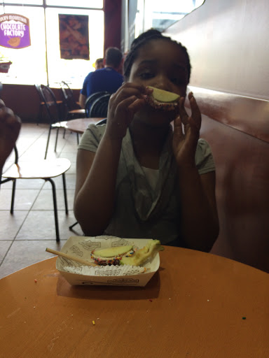 Ice Cream Shop «Cold Stone Creamery», reviews and photos, 7080 Mannheim Rd, Rosemont, IL 60018, USA