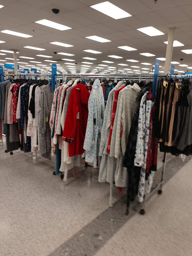 Clothing Store «Ross Dress for Less», reviews and photos, 2604 W Loop 340, Waco, TX 76711, USA