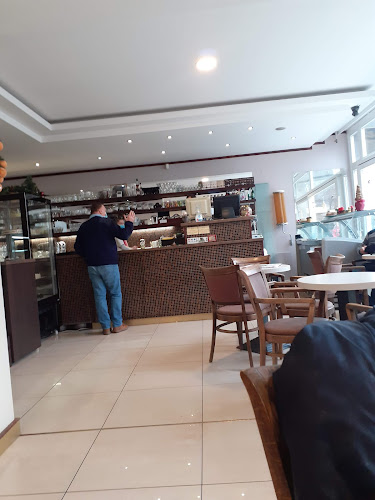 Simon Cukrászda és Kávézó - Kávézó