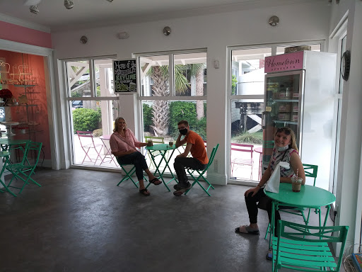 Restaurant «Hometown Desserts», reviews and photos, 507 Pine Ave, Anna Maria, FL 34216, USA