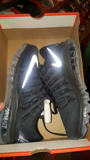 Shoe Store «Nike Factory Store», reviews and photos, 2692 Madison Rd, Cincinnati, OH 45208, USA