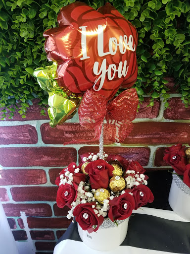 Florist «Parisian Bridal & Flowers», reviews and photos, 7924 Gateway Blvd E #150a, El Paso, TX 79915, USA