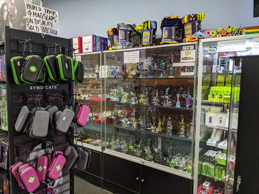 Tobacco Shop «Torched Glass, LLC», reviews and photos, 173 S Main St, Fond du Lac, WI 54935, USA