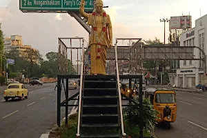 MGR Statue Anna salai image