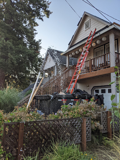 Roofing Contractor «Superior Roofing», reviews and photos, 7235 SE Woodstock Blvd, Portland, OR 97206, USA