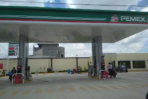 Gasolinera Camino a Tlanalapan image