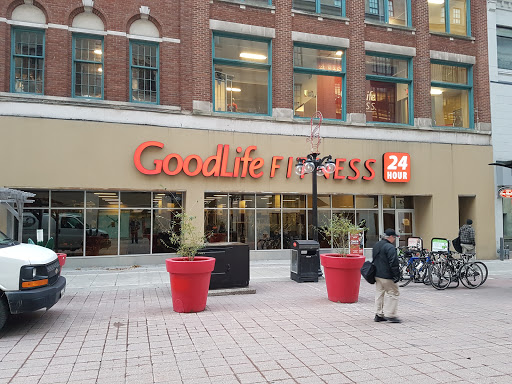 GoodLife Fitness Ottawa Queen and Bank
