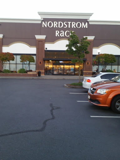 Department Store «Nordstrom Rack», reviews and photos, 17200 Southcenter Pkwy, Tukwila, WA 98188, USA