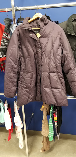 Thrift Store «Goodwill Industries of Greater Cleveland & East Central Ohio», reviews and photos, 16160 Pearl Rd, Strongsville, OH 44136, USA