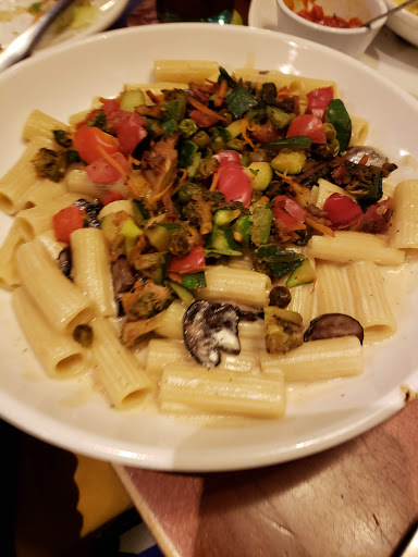 Shopping Mall «Southpoint Shopping Center», reviews and photos, E Palatine Rd & Rand, Arlington Heights, IL 60004, USA