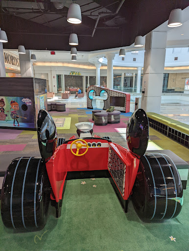 Shopping Mall «Menlo Park Mall», reviews and photos, 55 Parsonage Rd, Edison, NJ 08837, USA