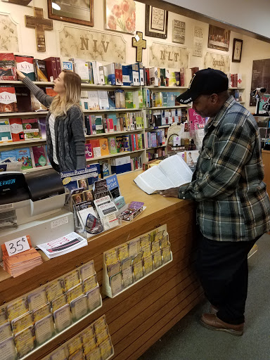 Book Store «Kolas Christian Bookstore», reviews and photos, 2635A Hwy Ave, Highland, IN 46322, USA